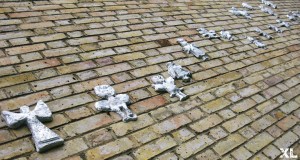 angel on wall 1